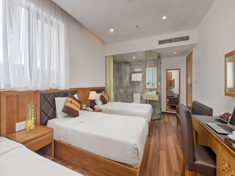Là một trong top 10 Công ty du lịch uy tín nhất miền Trung, cùng với lịch sử hơn 12 năm phát triển không ngừng, Nam Á Đông Travel đã khẳng định vững chắc vị trí về chất lượng dịch vụ và hiệu quả kinh doanh trên thị trường du lịch trong nước